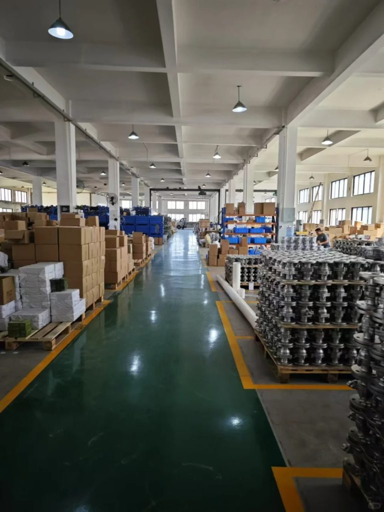 check a Chinese company's business license