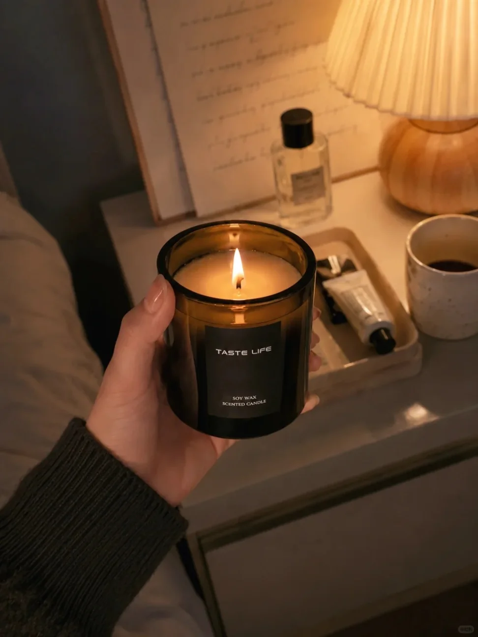 Scented candle